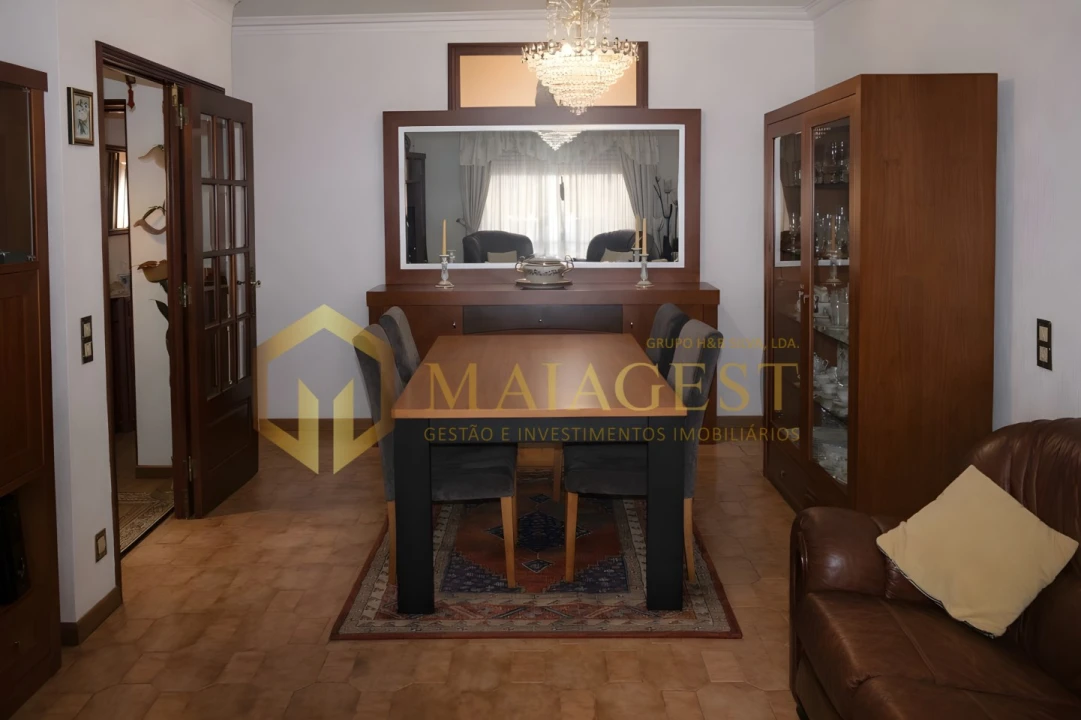 Apartamento T2 para Venda em Vilar de Andorinho Foto 4