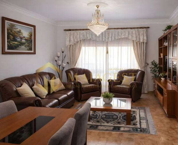 Apartamento T2 para Venda em Vilar de Andorinho Foto 2