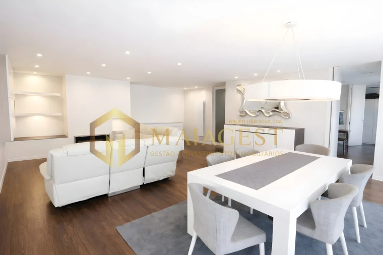 Apartamento T3 para Arrendamento em Canidelo Foto 2