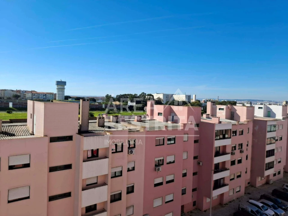 Apartamento T2 para Venda em Barreiro e Lavradio Foto 1