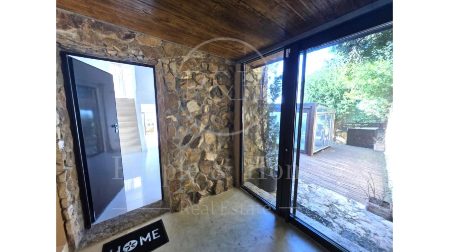 Moradia T3 para Venda em Alcabideche Foto 9