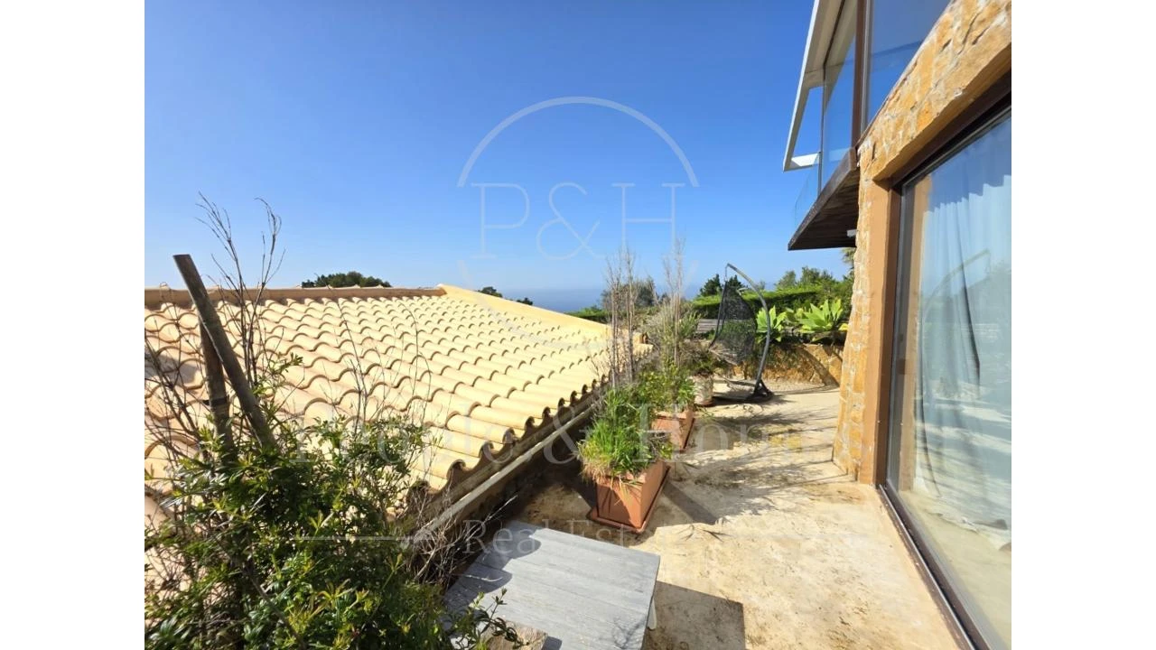 Moradia T3 para Venda em Alcabideche Foto 16