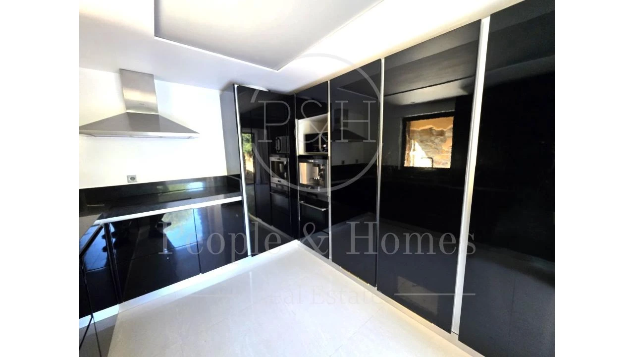 Moradia T3 para Venda em Alcabideche Foto 19