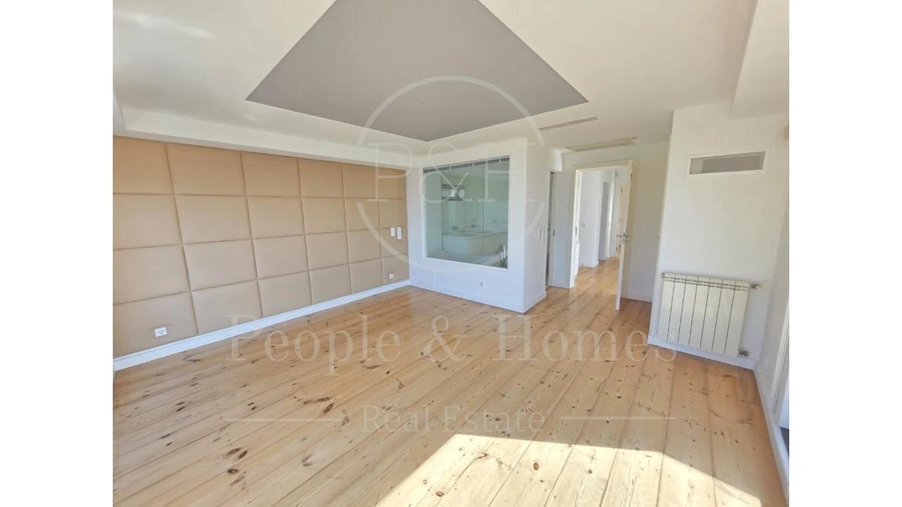 Moradia T3 para Venda em Alcabideche Foto 34