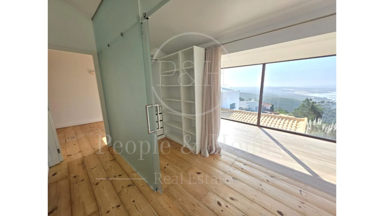 Moradia T3 para Venda em Alcabideche Foto 40