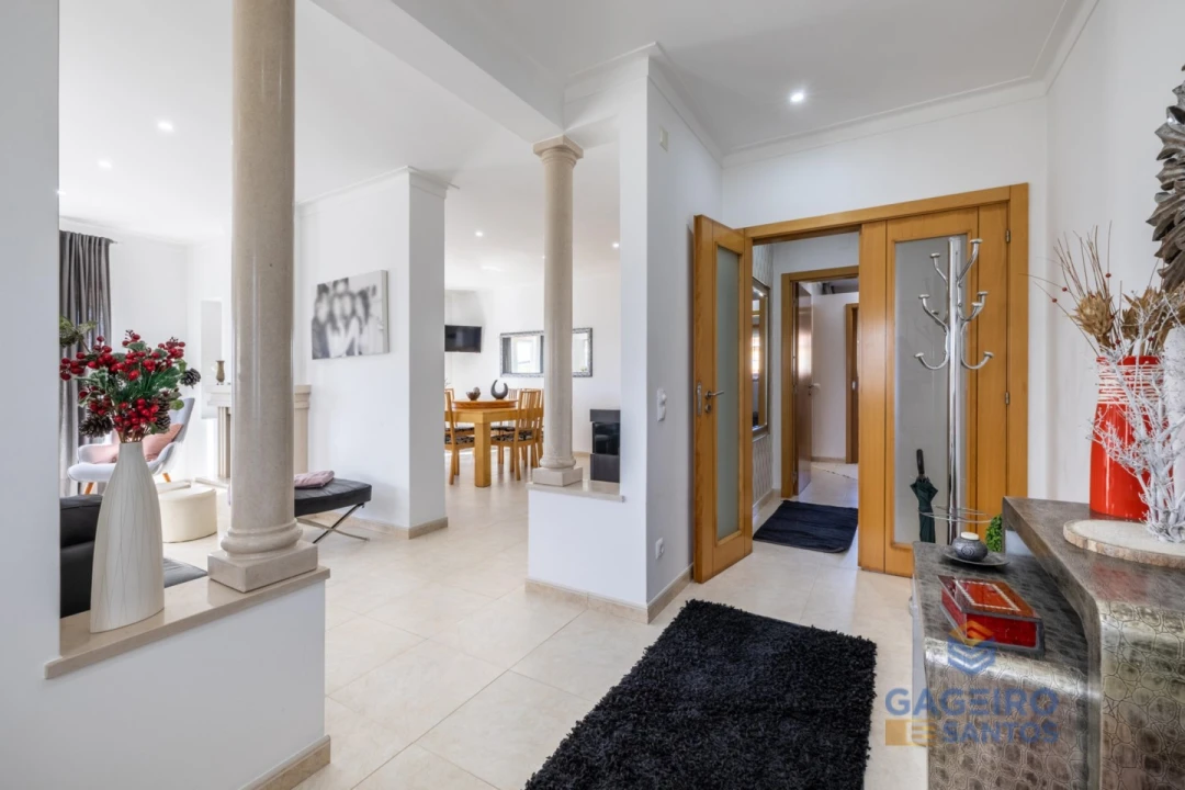 Moradia T4 para Venda em São Martinho do Porto Foto 5