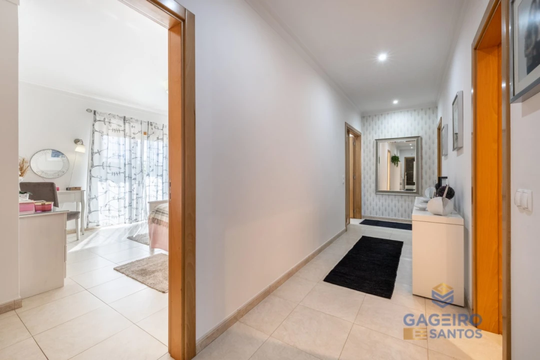 Moradia T4 para Venda em São Martinho do Porto Foto 24