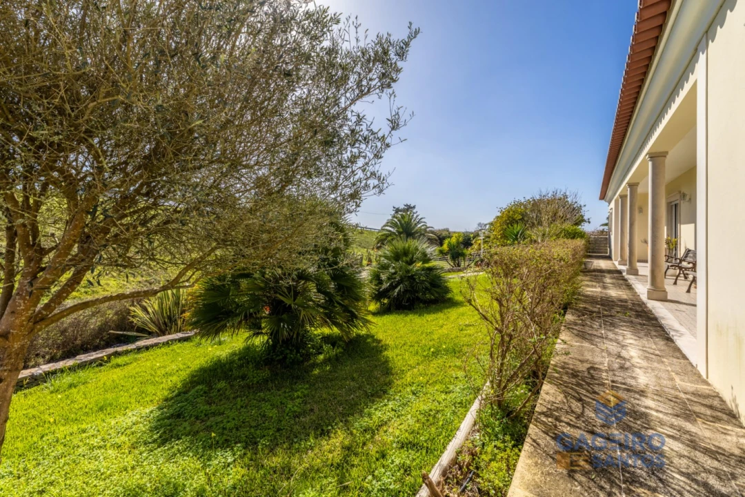 Moradia T4 para Venda em São Martinho do Porto Foto 41