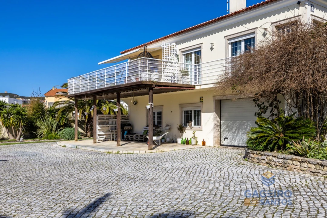 Moradia T4 para Venda em São Martinho do Porto Foto 48