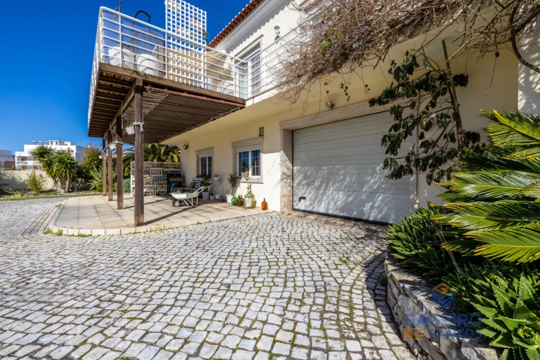 Moradia T4 para Venda em São Martinho do Porto Foto 54