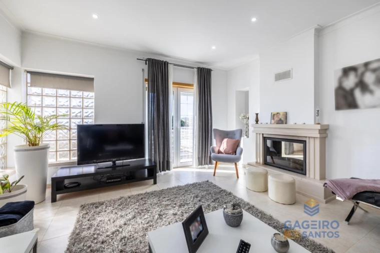 Moradia T4 para Venda em São Martinho do Porto Foto 13