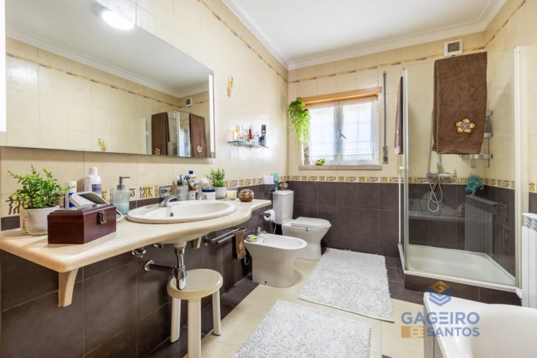 Moradia T4 para Venda em São Martinho do Porto Foto 35