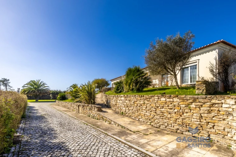 Moradia T4 para Venda em São Martinho do Porto Foto 44