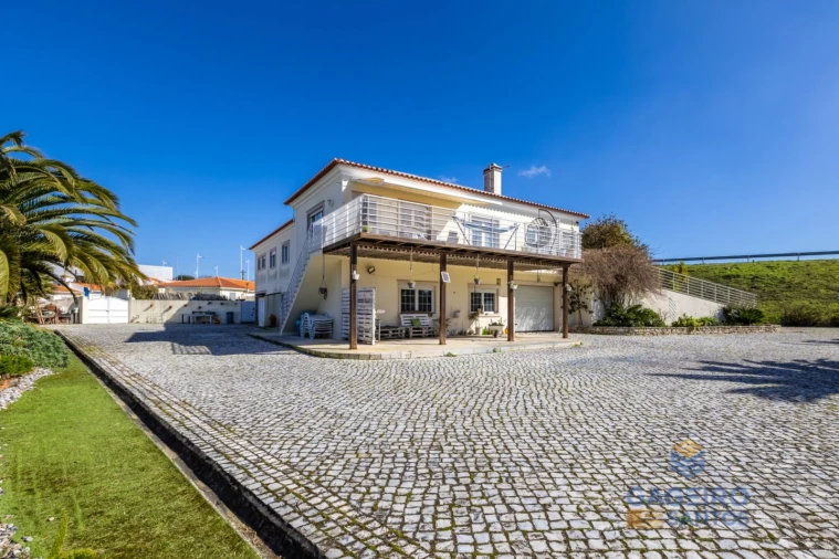 Moradia T4 para Venda em São Martinho do Porto Foto 49