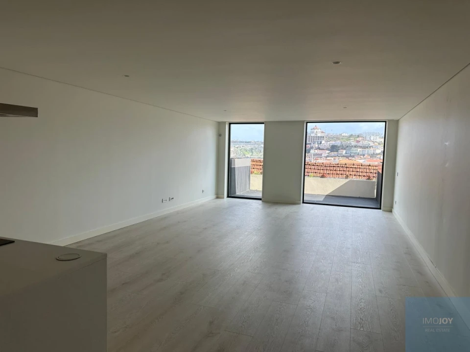 Apartamento T2 para Venda em Santa Marinha e São Pedro da Afurada Foto 1