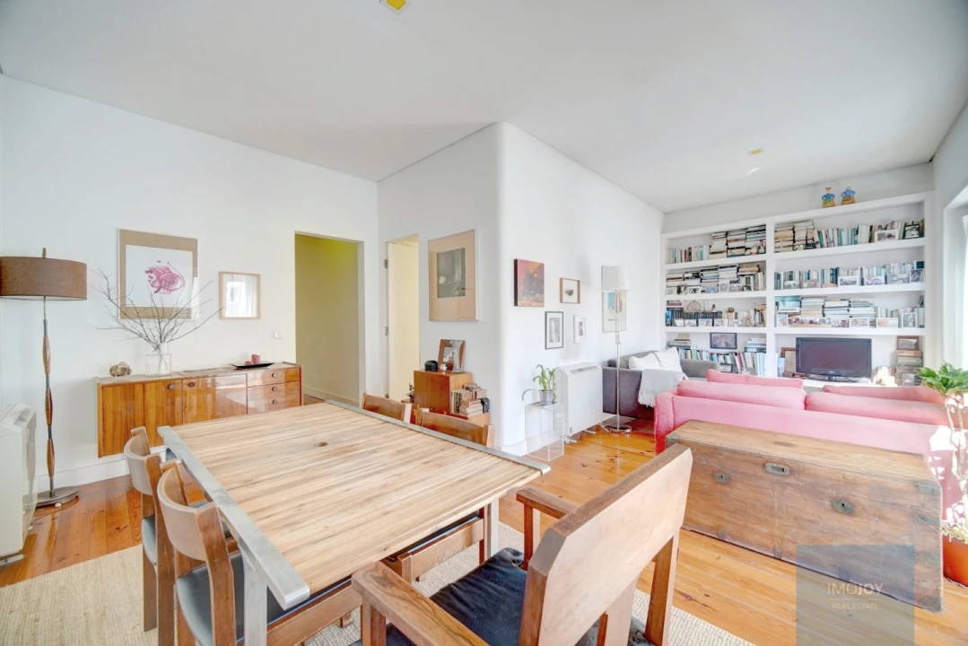 Apartamento T3 para Venda em Algés, Linda-A-Velha e Cruz Quebrada-Dafundo Foto 1