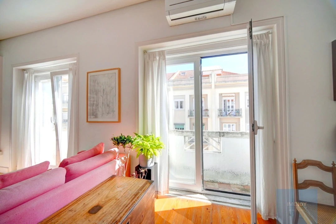 Apartamento T3 para Venda em Algés, Linda-A-Velha e Cruz Quebrada-Dafundo Foto 3