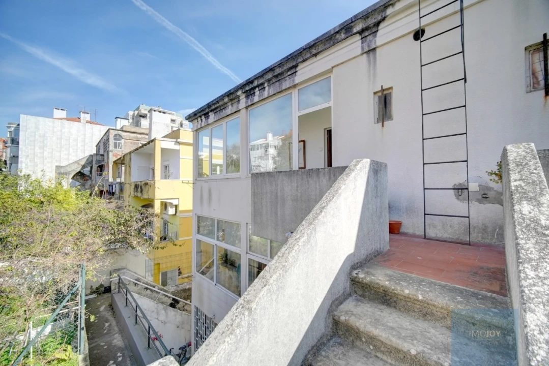 Apartamento T3 para Venda em Algés, Linda-A-Velha e Cruz Quebrada-Dafundo Foto 28