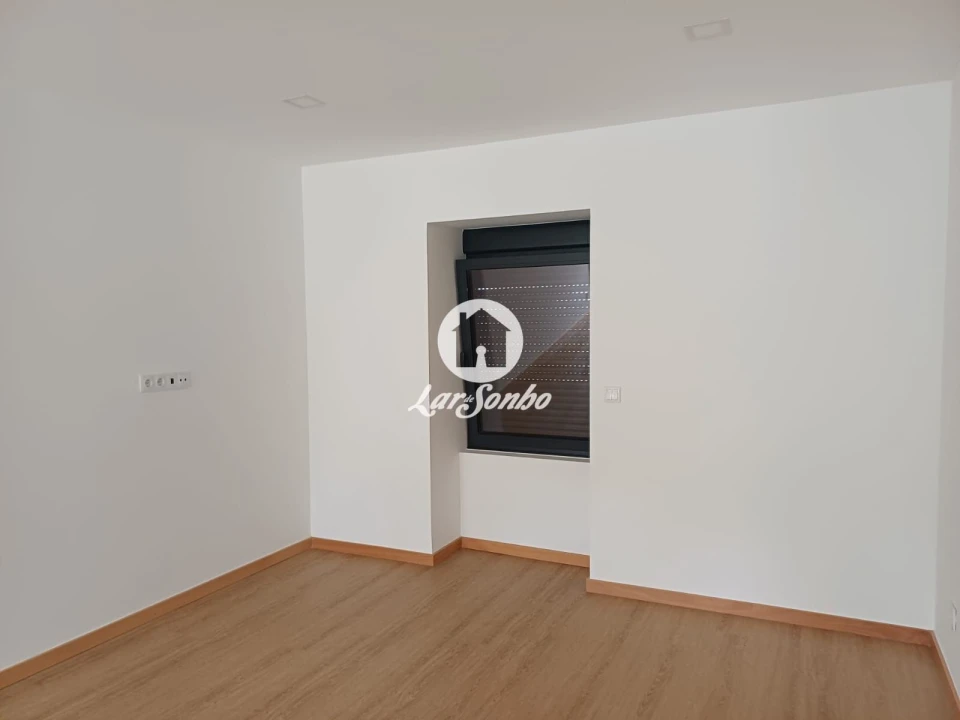 Apartamento T2 para Venda em Durrães e Tregosa Foto 2
