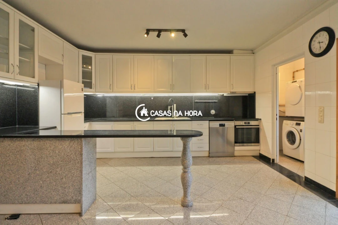 Apartamento T4 para Arrendamento em Matosinhos e Leça da Palmeira Foto 15