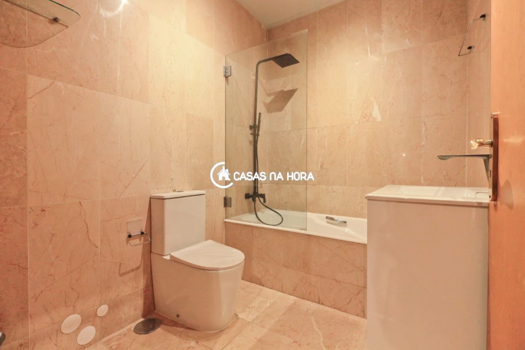 Apartamento T4 para Arrendamento em Matosinhos e Leça da Palmeira Foto 17