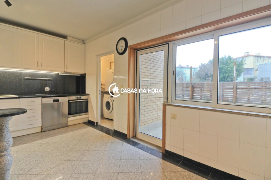 Apartamento T4 para Arrendamento em Matosinhos e Leça da Palmeira Foto 19