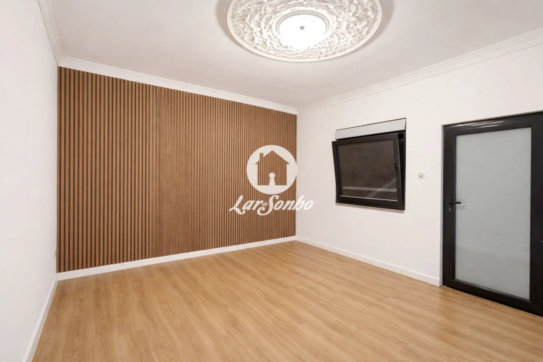 Apartamento T3 para Venda em Balugães Foto 3