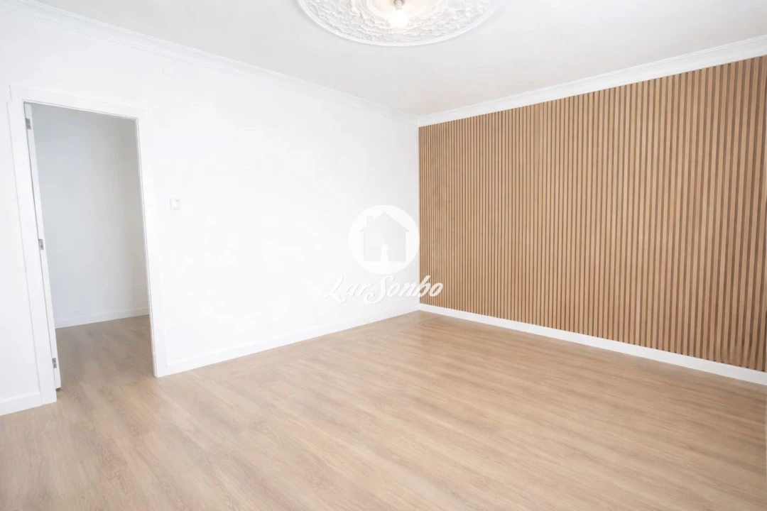 Apartamento T3 para Venda em Balugães Foto 5