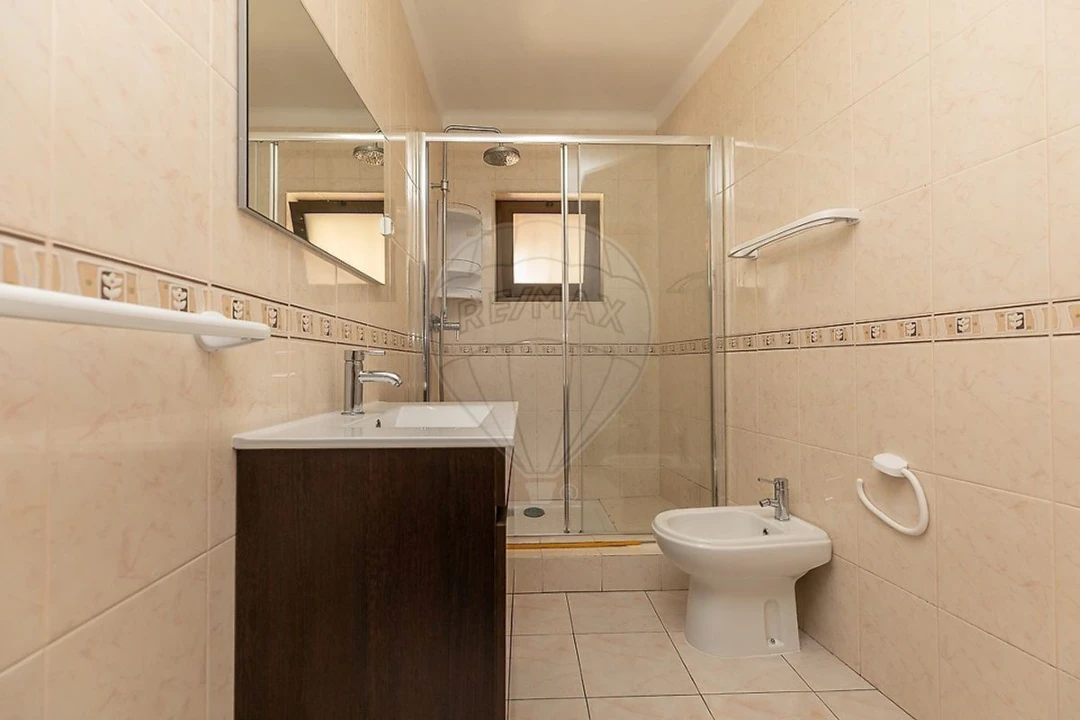 Moradia T6 para Venda em Covões e Camarneira Foto 14