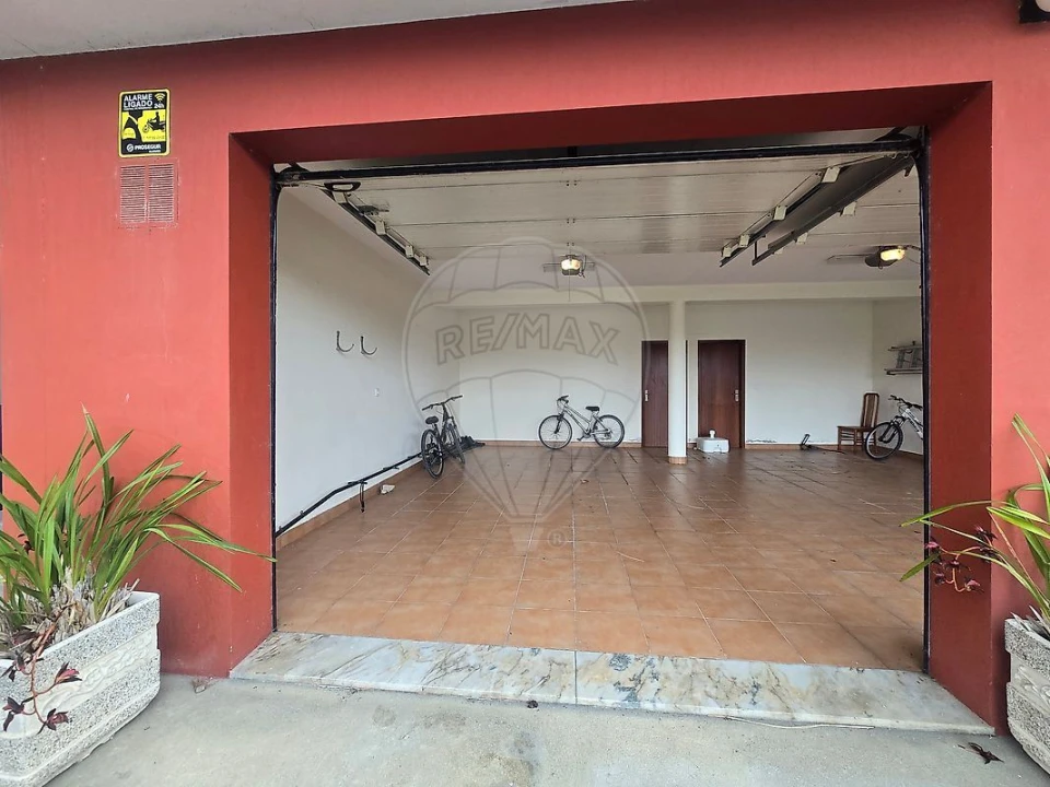 Moradia T6 para Venda em Covões e Camarneira Foto 26