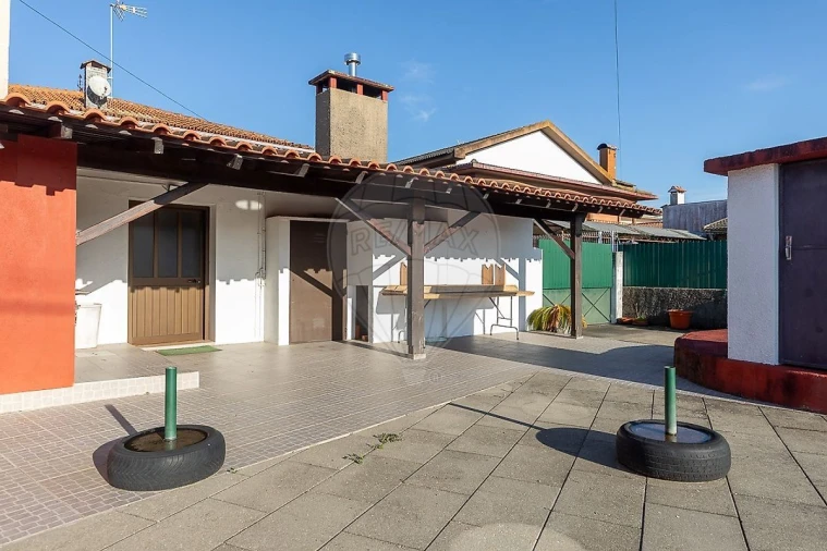 Moradia T6 para Venda em Covões e Camarneira Foto 28