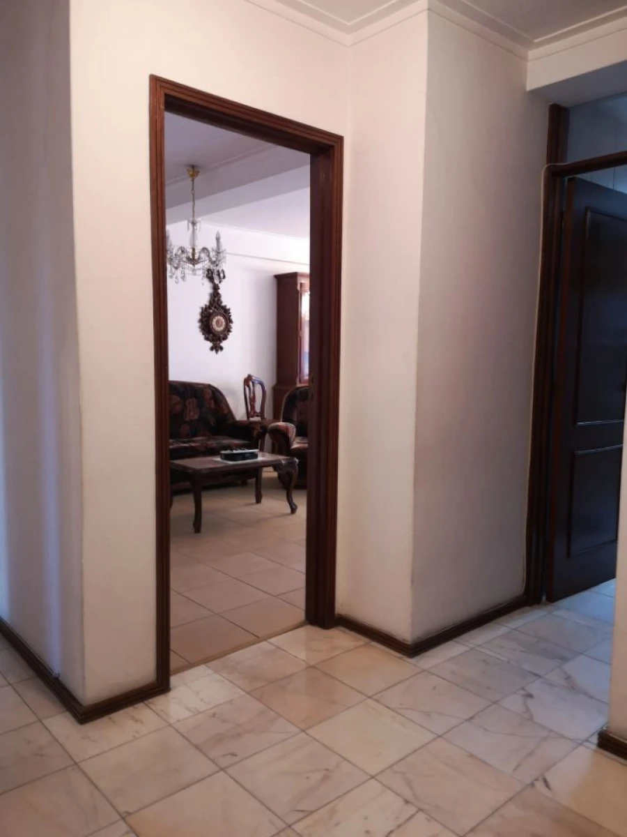 Apartamento T2 para Arrendamento em Mafamude e Vilar do Paraíso Foto 2