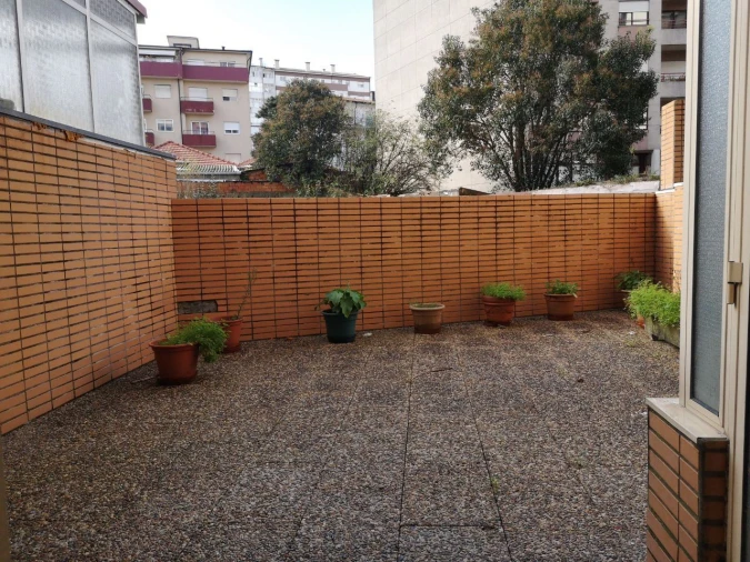 Apartamento T2 para Arrendamento em Mafamude e Vilar do Paraíso Foto 12