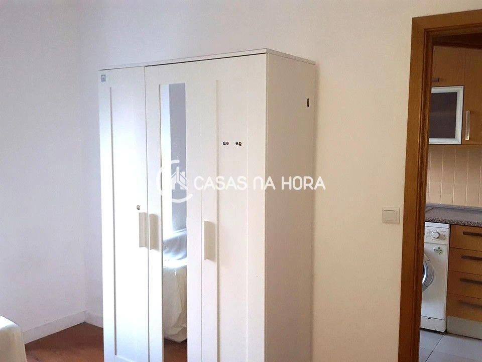 Apartamento T2 para Arrendamento em Penha de França Foto 9