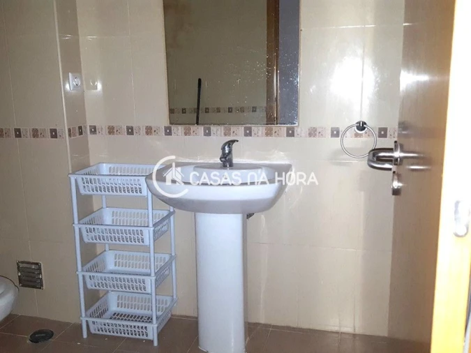 Apartamento T2 para Arrendamento em Penha de França Foto 18