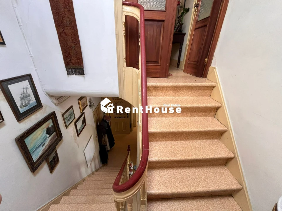 Moradia T7 para Venda em Buarcos Foto 5