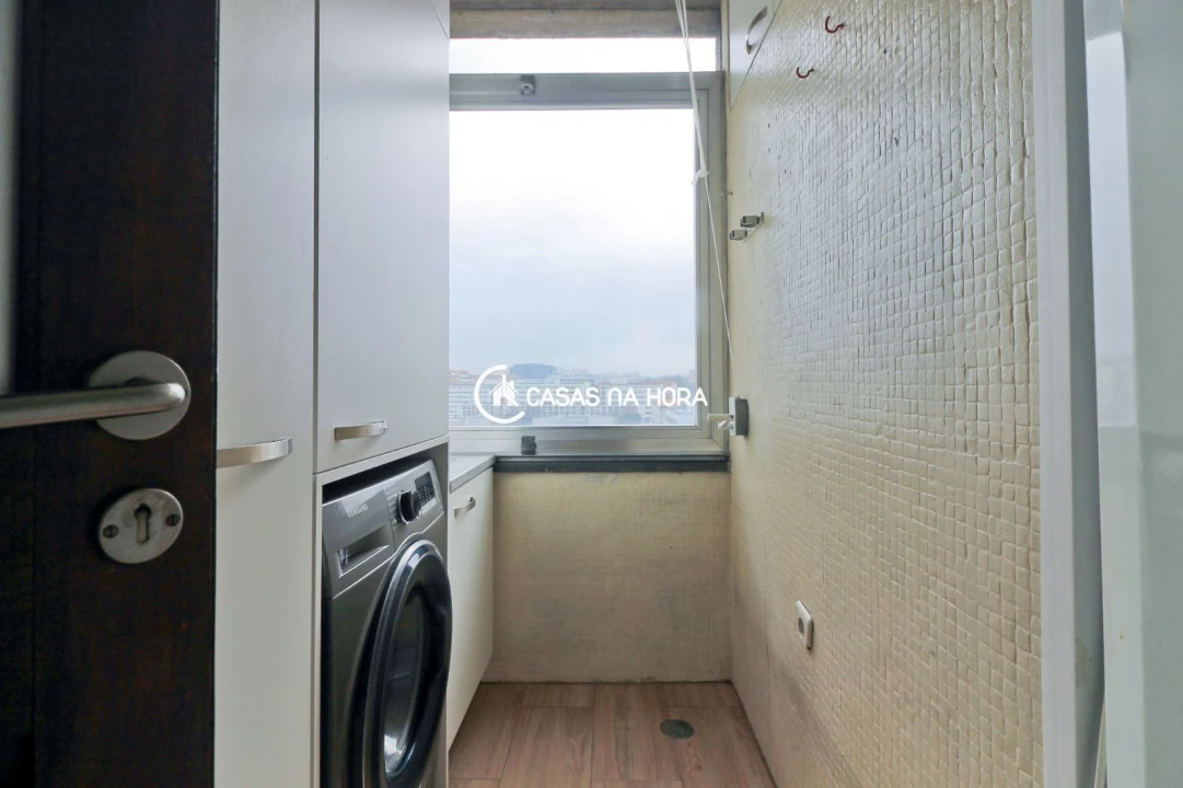 Apartamento T3 para Arrendamento em Ramalde Foto 27