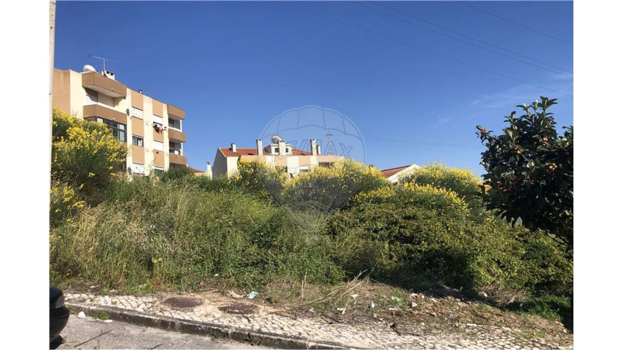 Terreno para Venda em Alhandra, São João dos Montes e Calhandriz Foto 1
