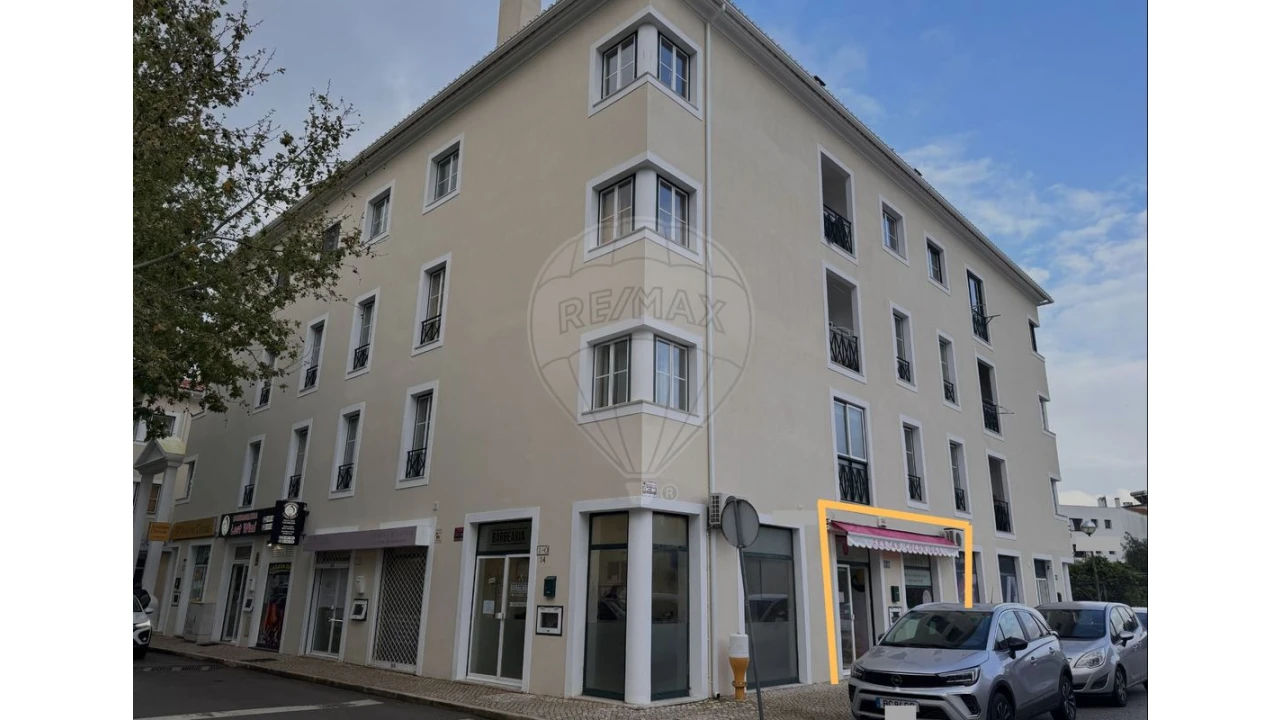 Loja para Venda em Castanheira do Ribatejo e Cachoeiras Foto 3