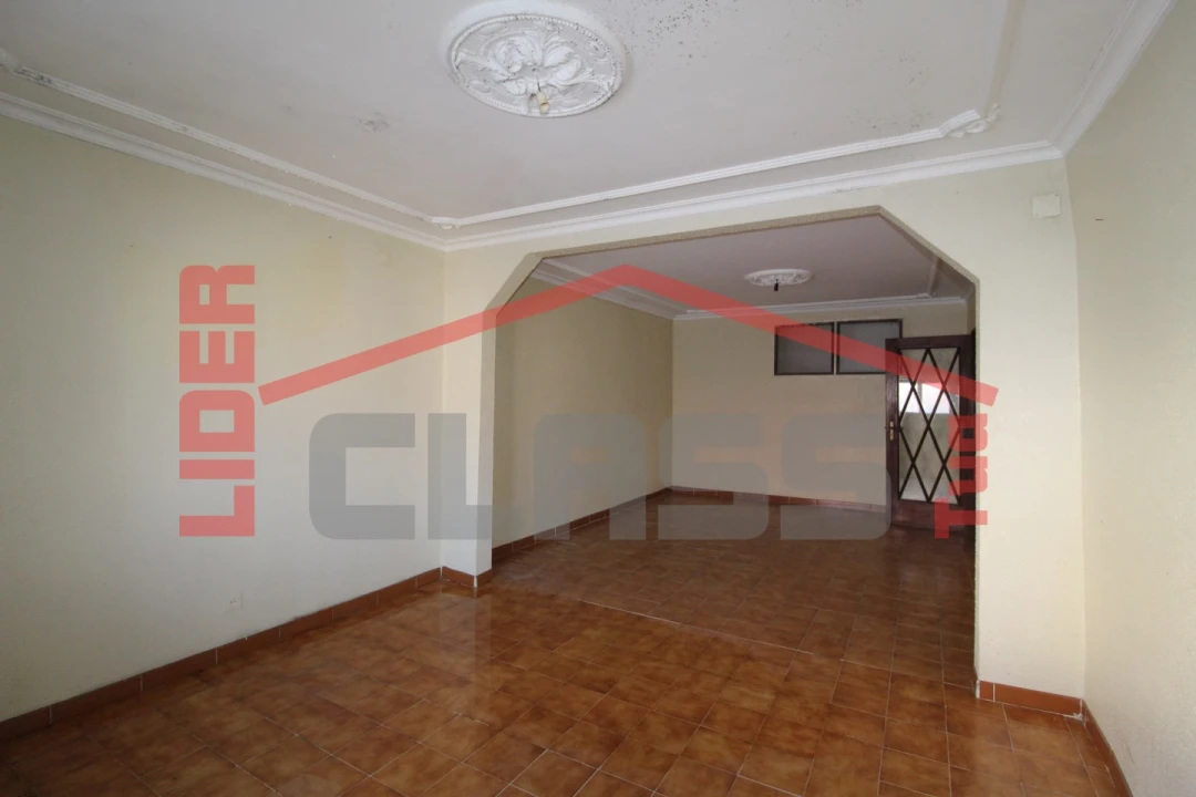 Moradia T3 para Venda em Brunhozinho, Castanheira e Sanhoane Foto 6