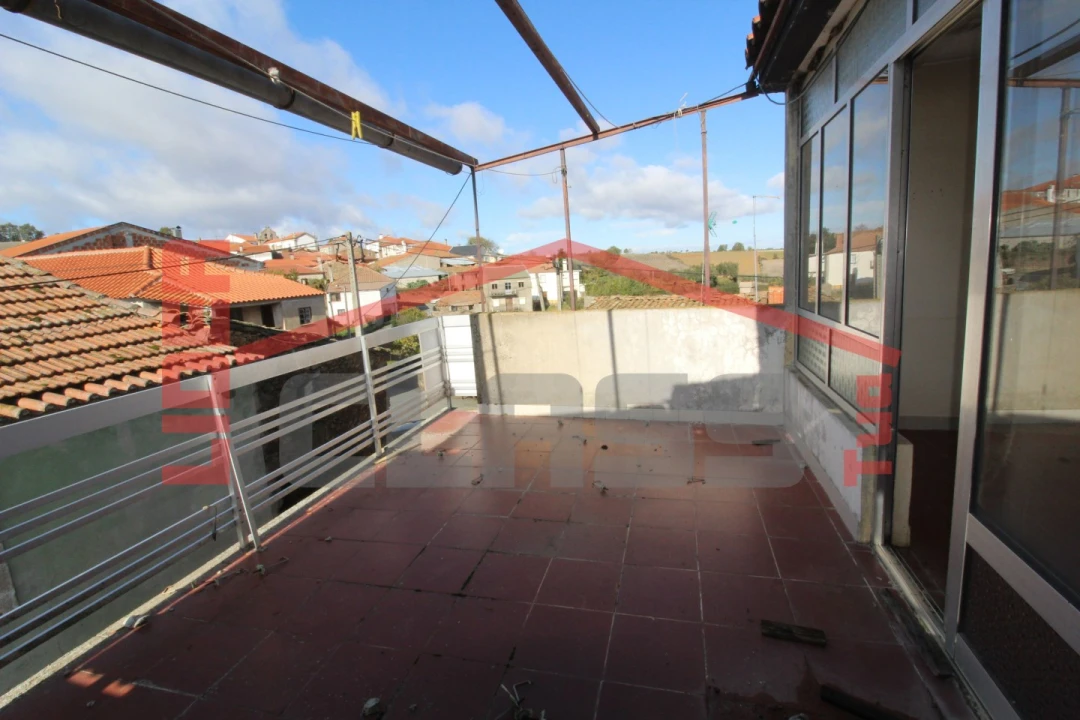 Moradia T3 para Venda em Brunhozinho, Castanheira e Sanhoane Foto 9