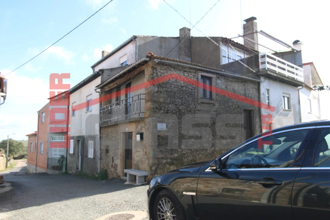 Moradia T3 para Venda em Brunhozinho, Castanheira e Sanhoane Foto 19