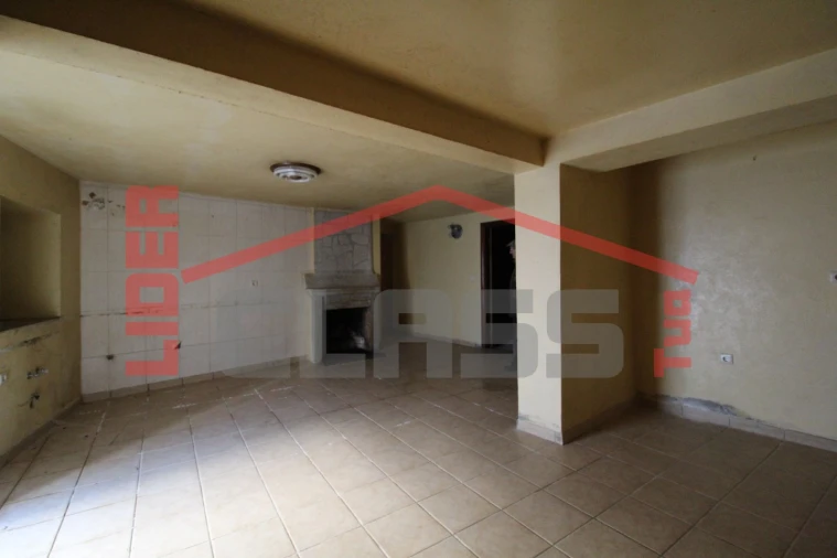 Moradia T3 para Venda em Brunhozinho, Castanheira e Sanhoane Foto 4