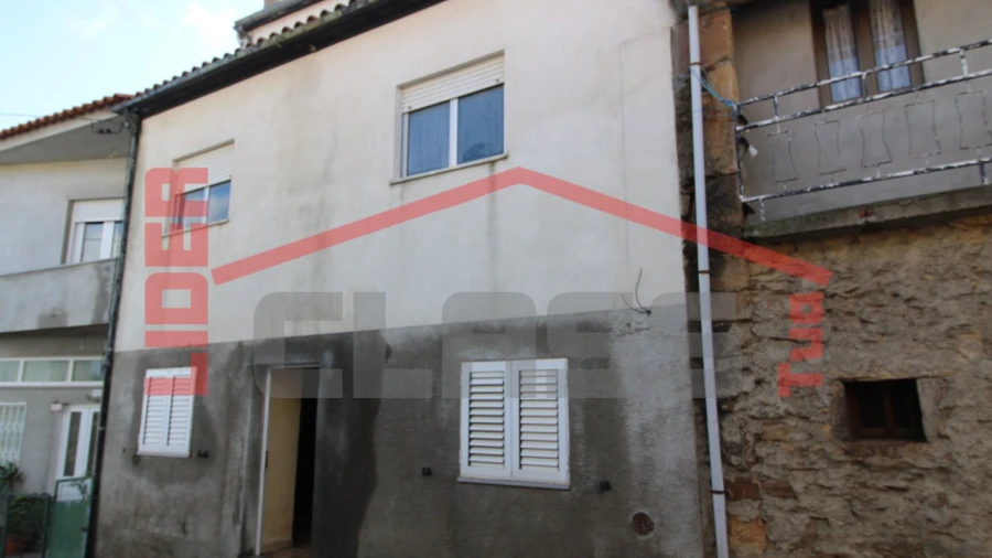 Moradia T3 para Venda em Brunhozinho, Castanheira e Sanhoane