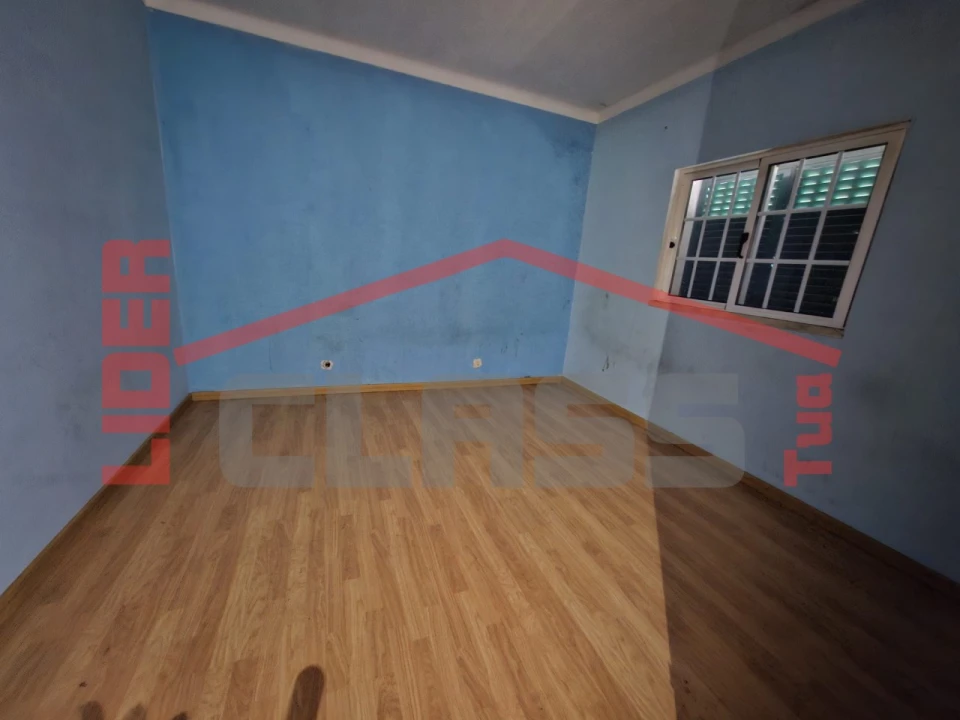 Moradia T2 para Venda em Alfandega da Fe Foto 14