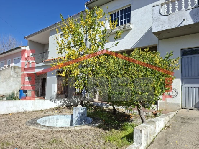 Moradia T2 para Venda em Alfandega da Fe Foto 2