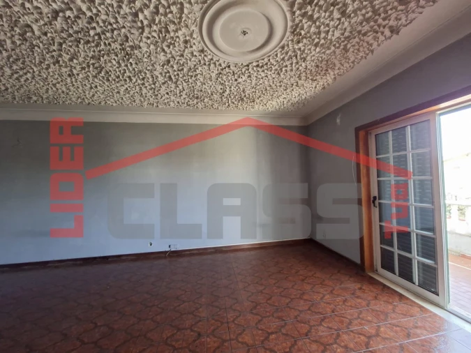 Moradia T2 para Venda em Alfandega da Fe Foto 17