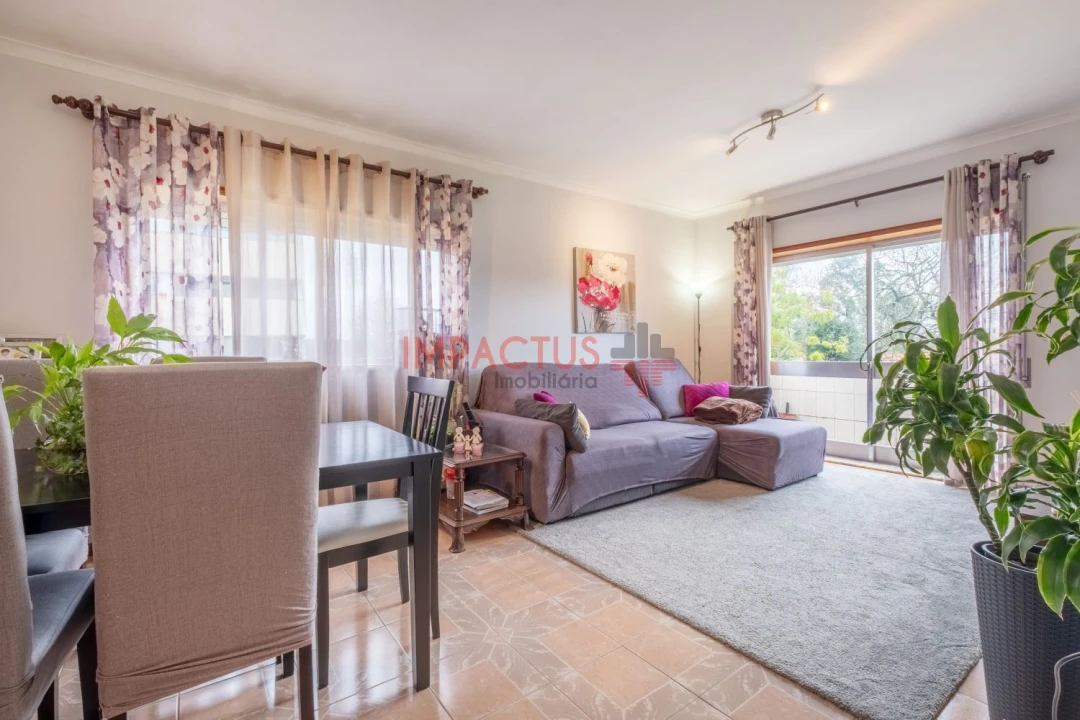 Apartamento T3 para Venda em Castêlo da Maia Foto 6