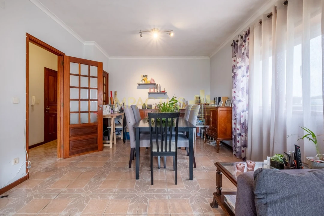 Apartamento T3 para Venda em Castêlo da Maia Foto 8
