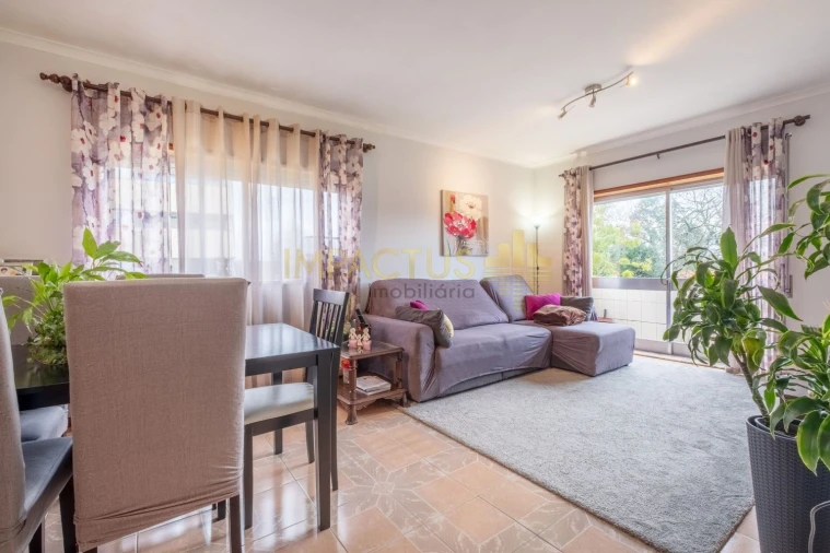 Apartamento T3 para Venda em Castêlo da Maia Foto 6